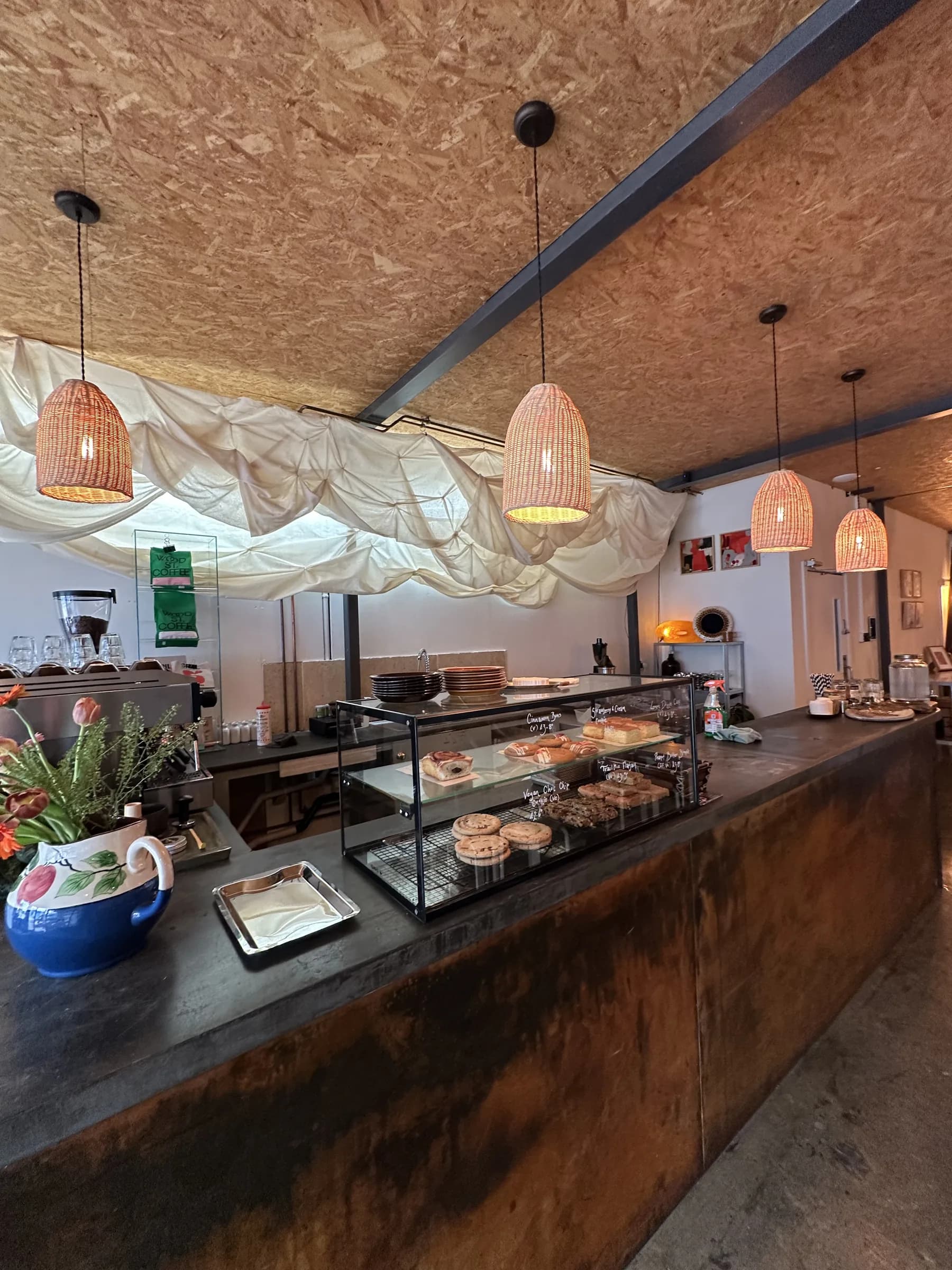 Middle bar area inside Prana House